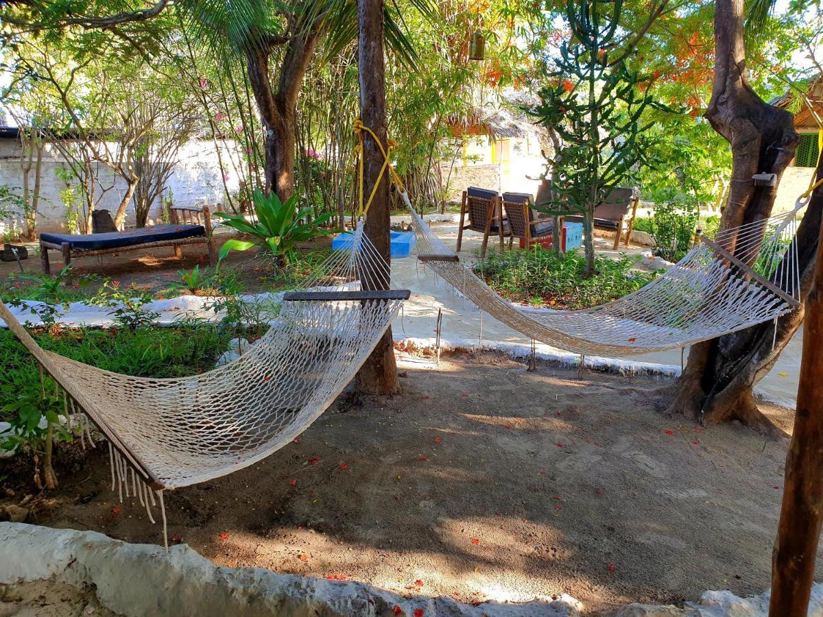 Fontaine Garden Village Bwejuu Esterno foto